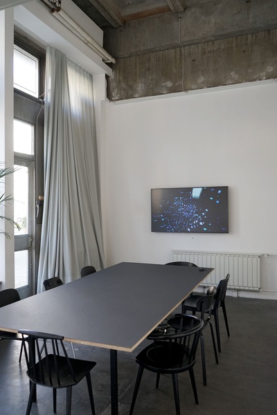 Sunny desks in Berlin Mitte, Hausvogteiplatz, Gendarmenmarkt, Leipziger Str.