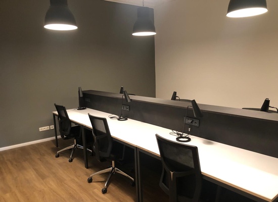 Plug & Play Office für bis zu 20 Mitarbeiter am Hellmholtzplatz