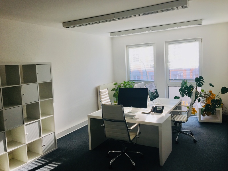 Office Sharing - room for rent