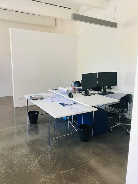 Desks available in bright and super beautiful Loft Office space in Kreuzberg (2 min from Moritzplatz)