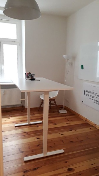 *Altbau* Office in Berlin Mitte for up to 15 people