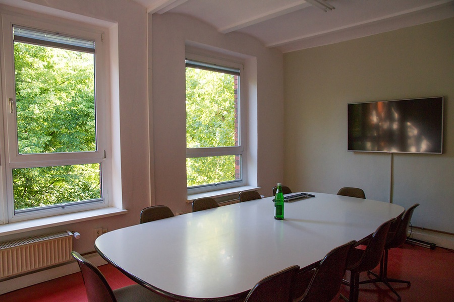 Coworking / Shared Office Space in friendly