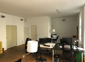 Office at Rosenthaler Platz, high ceilings, wooden floor, furnished (separate room)