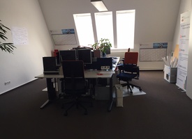 Großes, helles Büro in zentraler Lage