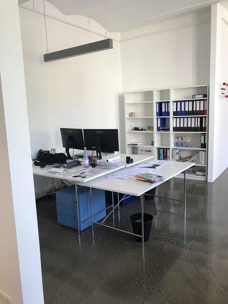 Desks available in bright and super beautiful Loft Office space in Kreuzberg (2 min from Moritzplatz)