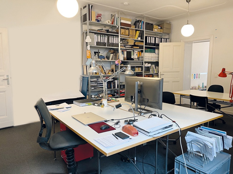 Prenzlauer Berg / Arbeitsplatz in Bürogemeinschaft