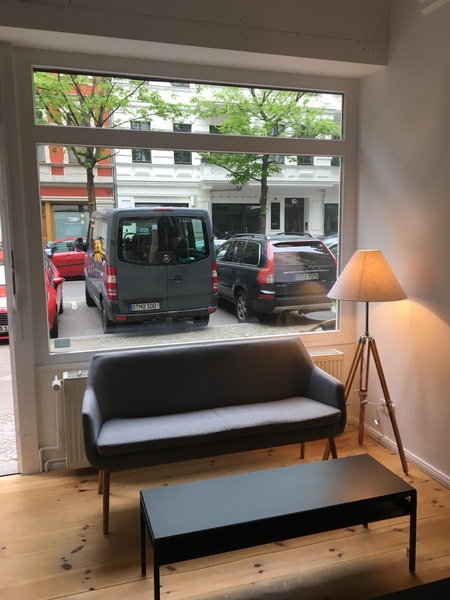 Serviced office (12-18 desks) in Immanuelkirchstrasse