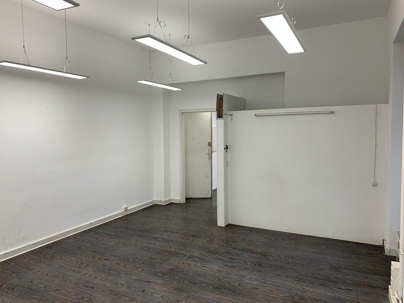 Beautiful office with two rooms centrally located in Mitte (65sqm)