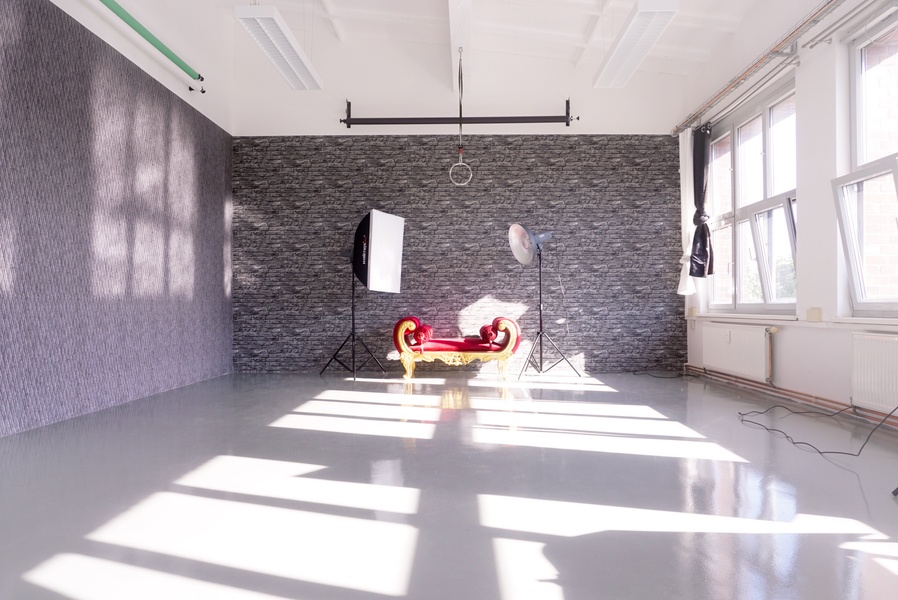 KinkyWork - creative bright loft coworking